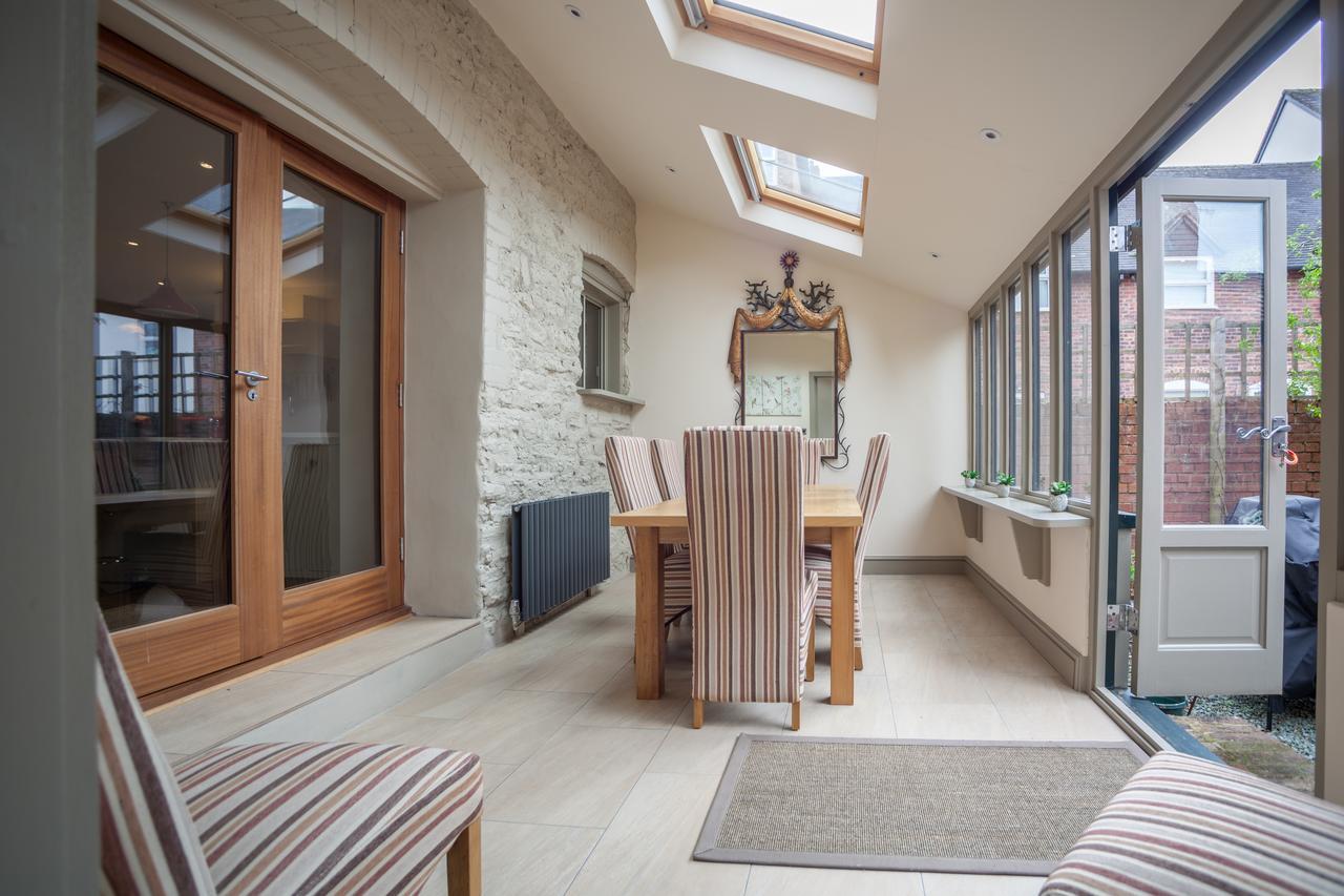 Ludlow - Linnet House - Well Presented Townhouse With Parking - Perfect Location For Exploring On Foot, Sleeps Up To 8 Guests - Hosted By Rentmyhouse Экстерьер фото